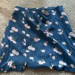 Floral mini skirt